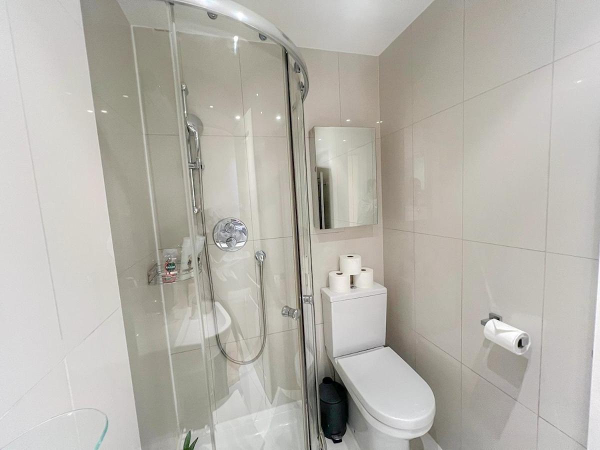 3 Bedroom Apartment With Private Terrace In Pimlico, Westminster, Victoria London Eksteriør bilde