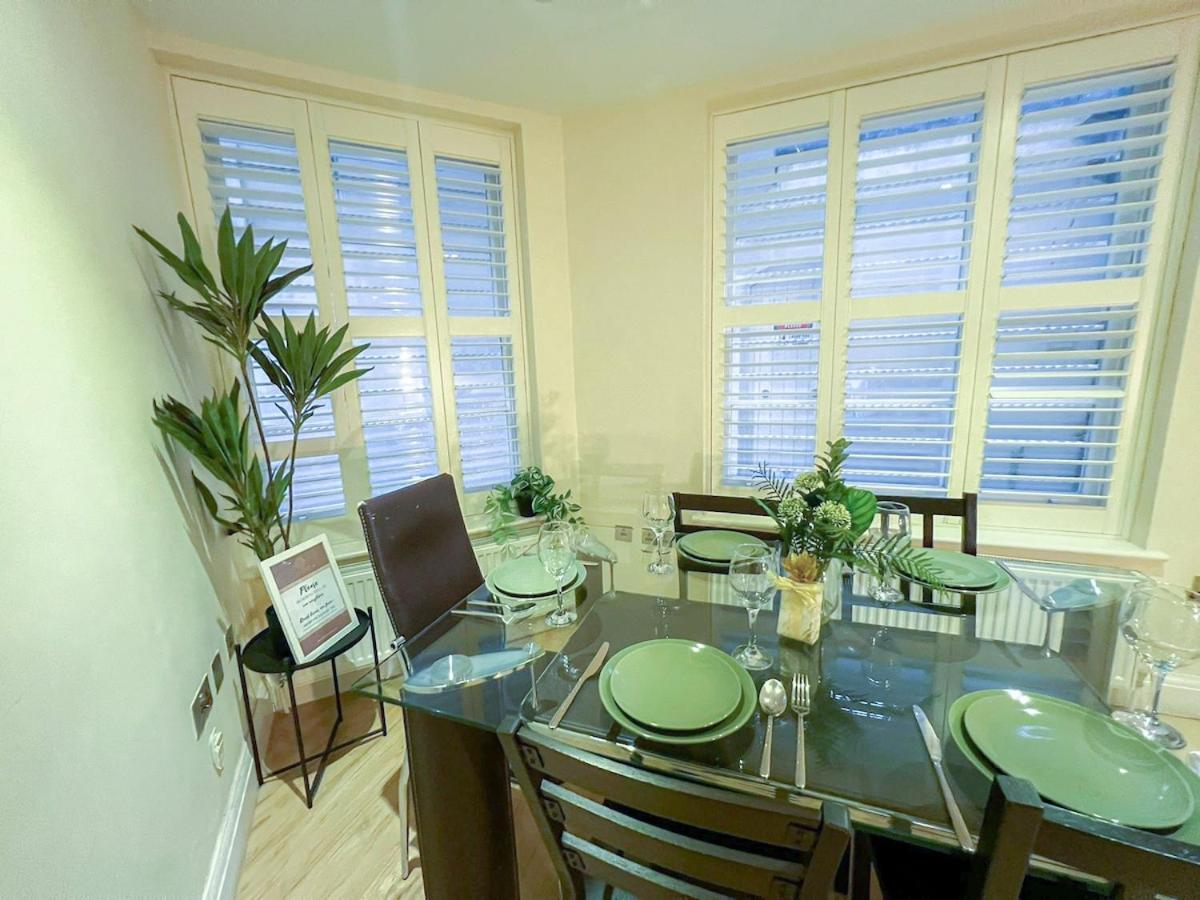 3 Bedroom Apartment With Private Terrace In Pimlico, Westminster, Victoria London Eksteriør bilde