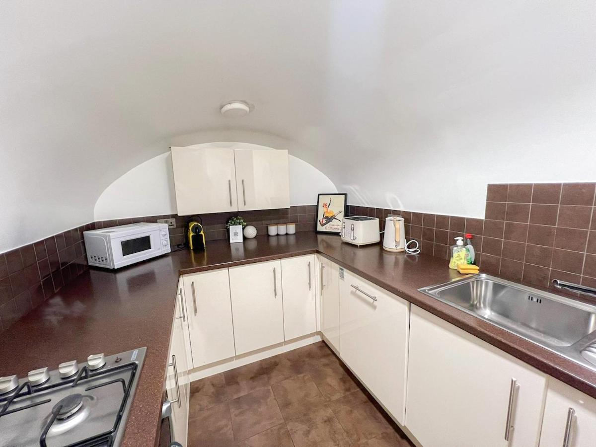 3 Bedroom Apartment With Private Terrace In Pimlico, Westminster, Victoria London Eksteriør bilde