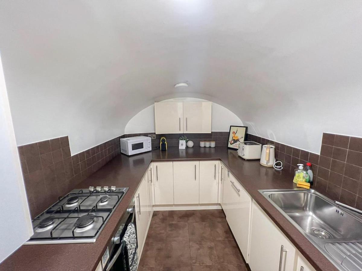 3 Bedroom Apartment With Private Terrace In Pimlico, Westminster, Victoria London Eksteriør bilde
